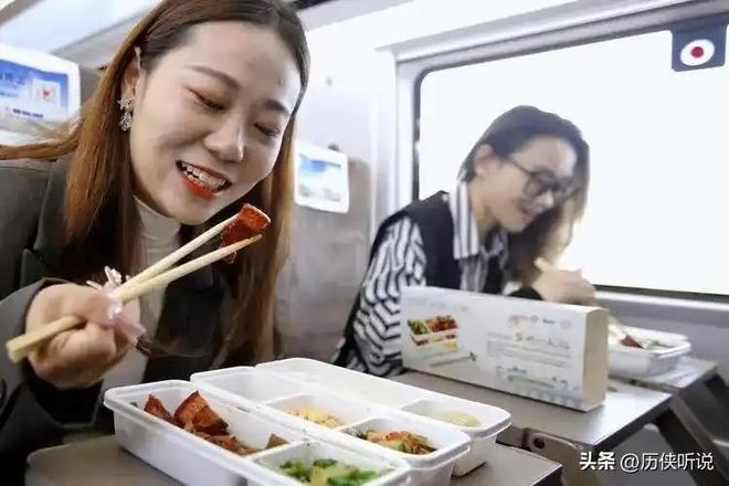 制菜正在加速突围未来将成为餐饮新趋势!麻将胡了免费试玩外卖时代或将终结?预(图7) 制菜正在加速突围未来将成为餐饮新趋势!麻将胡了免费试玩外卖时代或将终结?预(图7)